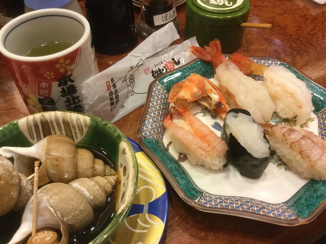 バイ貝とえび五種_もりもり寿司・近江町店