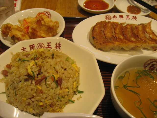 チャーハン餃子セット・からあげつき_大阪王将 新大阪店