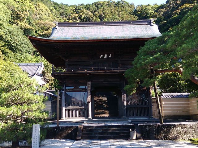 山門_臨済寺