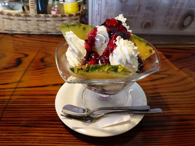 パインパフェ_えんとつ