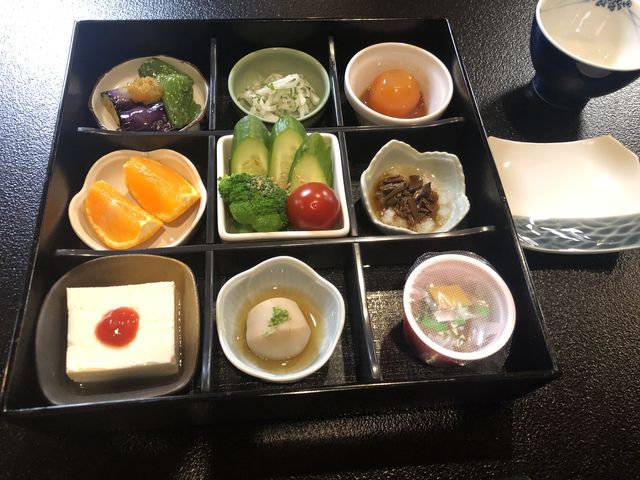とても美味しかった宿坊の朝食!
大満足!_信州善光寺 薬王院