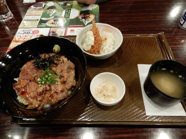 豚丼です_ガスト 矢吹町店