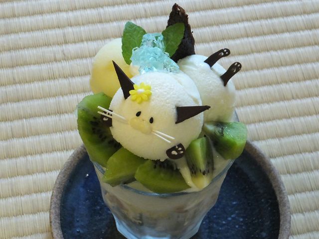 古書と茶房 ことばのはおと