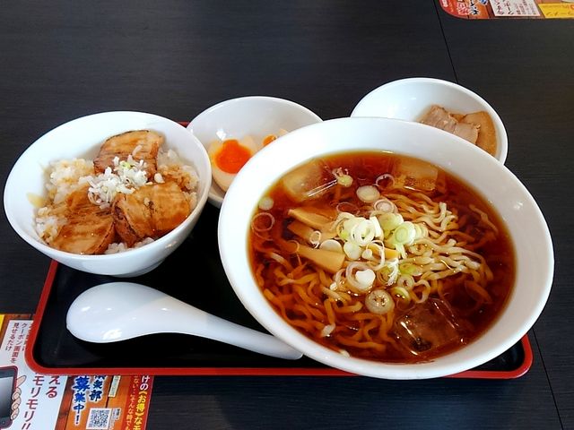 夏は存在感を増す「和風冷やしラーメン」_喜多方ラーメン坂内