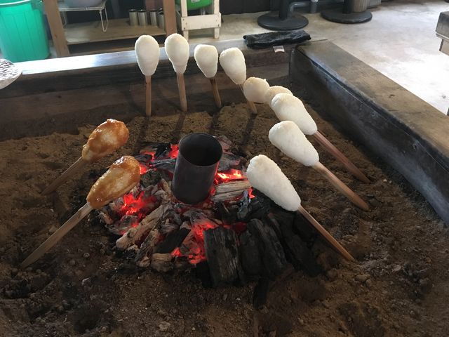 焦げた味噌の部分も香ばしくて美味しいです_味噌タンポ