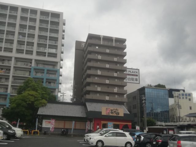 駐車場横_にぎり長次郎 膳所店