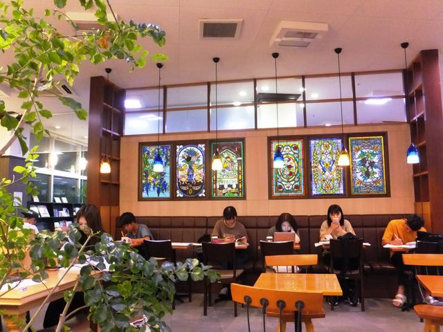 雰囲気が良く長居できます。_タリーズコーヒー高岡射水店