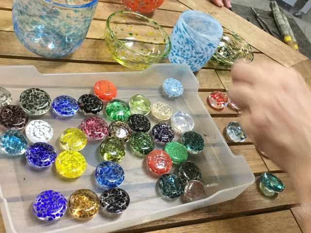 色選びはドキドキです。_アトリエガラス工房ZO