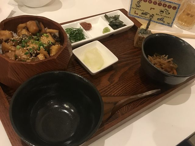屋久島・かたぎりさんDとびうおひつまぶし_定食・パスタ かたぎりさん