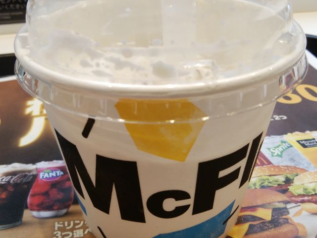 マックフルーリー ニューヨークチーズケーキ_マクドナルド矢場町店(McDonald’s)