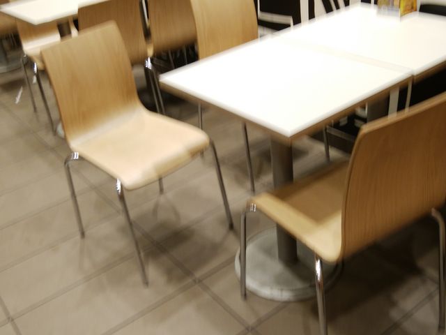テーブル席_マクドナルド矢場町店(McDonald’s)