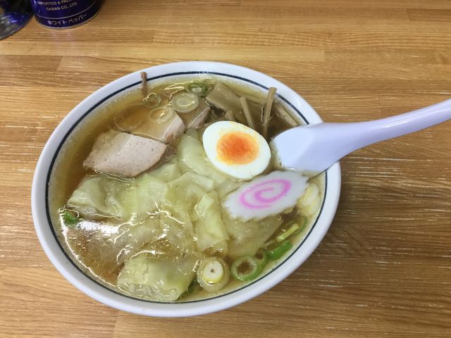 ワンタンメン_中華そば 富士屋