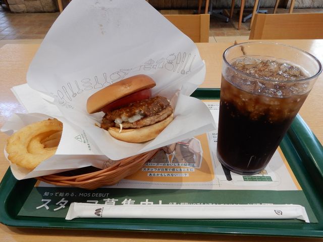 カレーバーガー_モスバーガーららぽーと柏の葉店