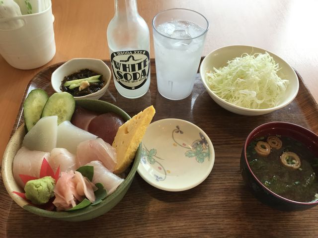 海人食堂の海鮮丼小_海人食堂