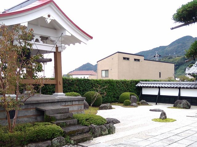 鐘楼_地持院