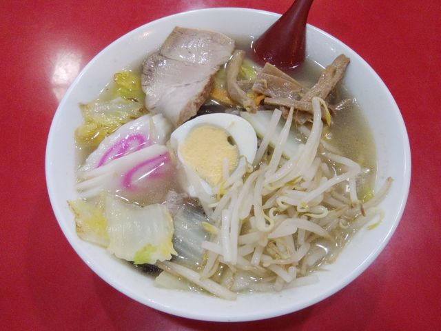 塩味スープがとても美味しい「五目そば」です。_萃寿