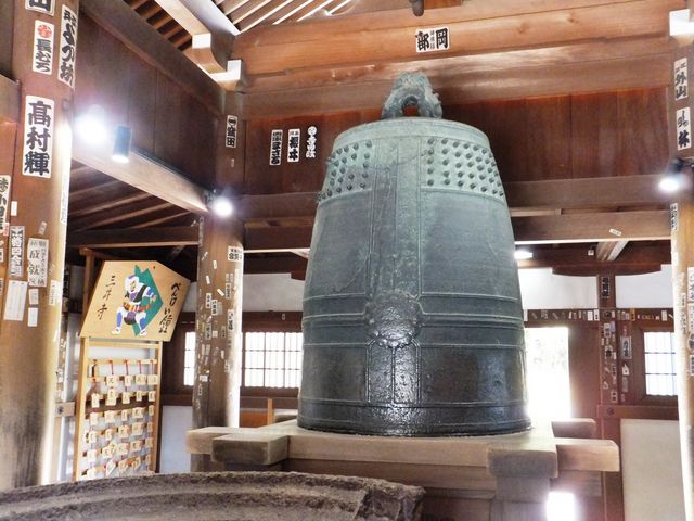 霊鐘堂
