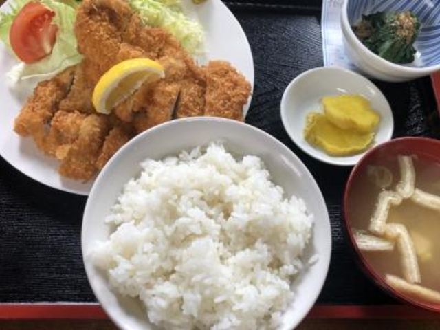 チキンカツ定食_秋桜お食事処