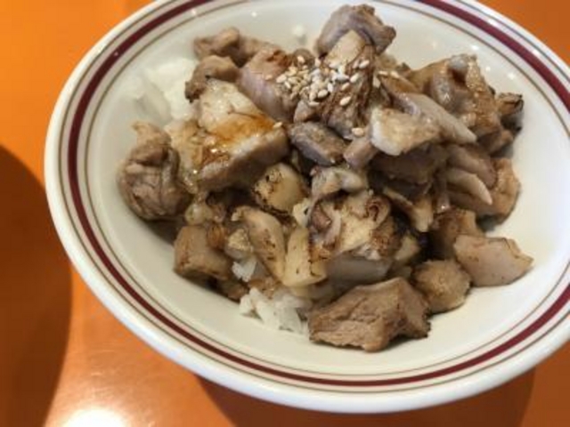 チャーシュー丼_ラーメン&カレー アッキー