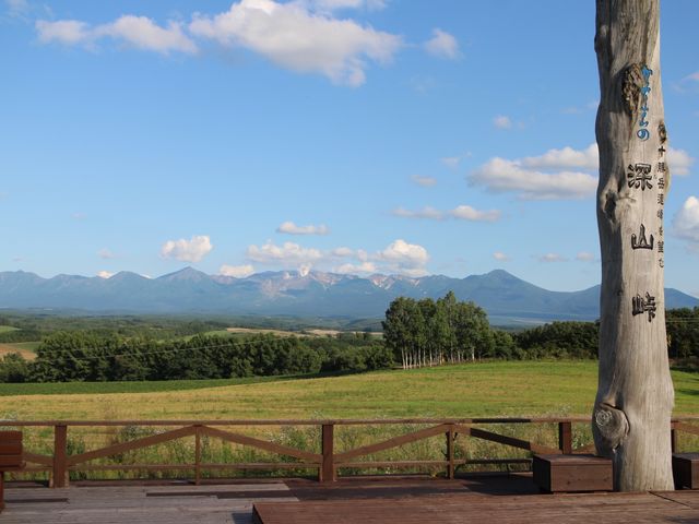 展望台テラス席より_深山峠展望台