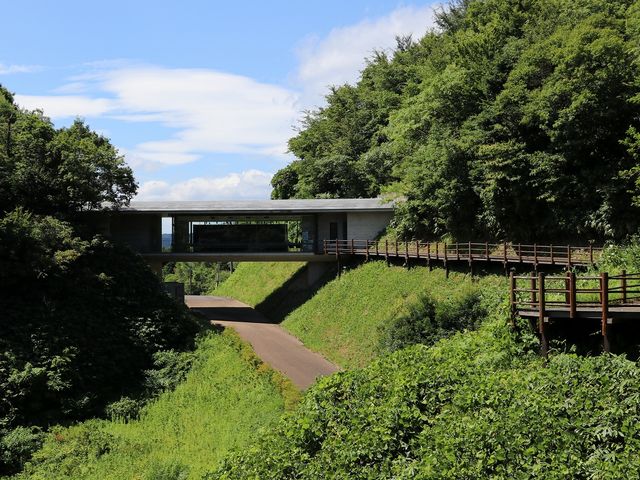 外観。_加茂岩倉遺跡ガイダンス