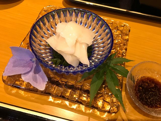 マンボウの刺身_割烹世界