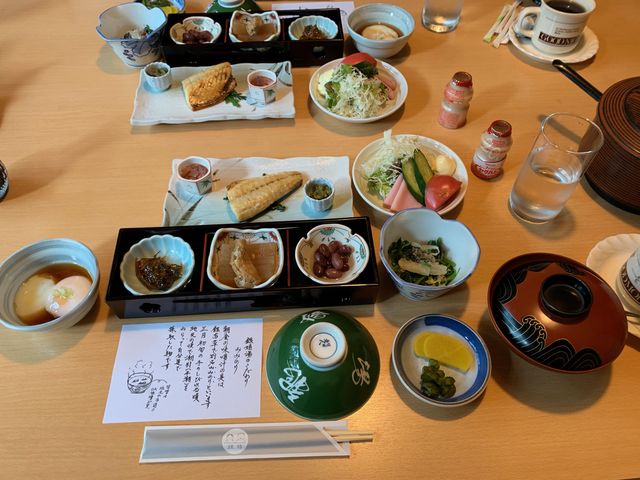 食事はローカルのものをたくさん使って丁寧に仕立てられていました。美味しかった!_銀婚湯