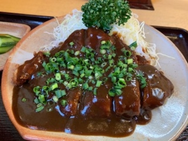 とんかつにたっぷりと!_とん八