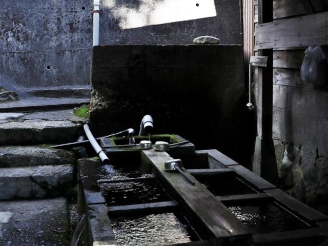 権七水屋。_神岡の共同水屋