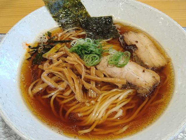 煮干し醤油ラーメン_らーめん くろく