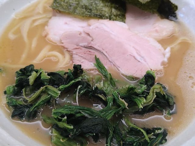 家系ラーメン_ダイニングバー ミラコロ MIRACOLO