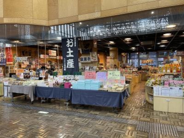 意外と広い_もがみ物産館