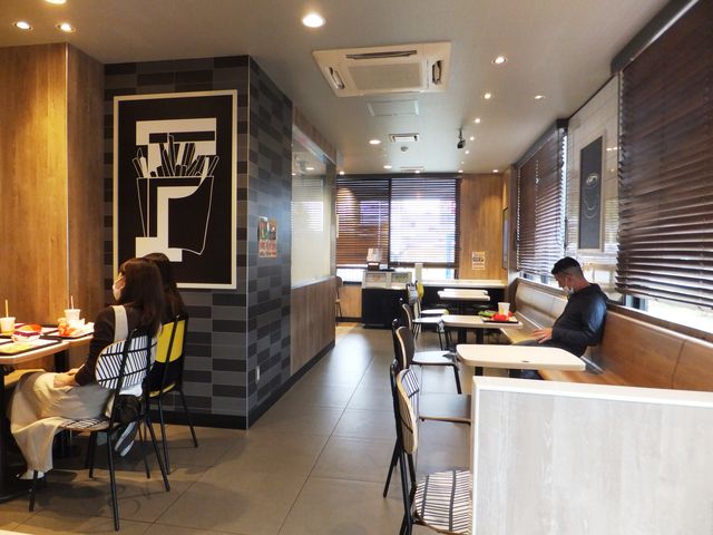 店内の様子_マクドナルド湖西店