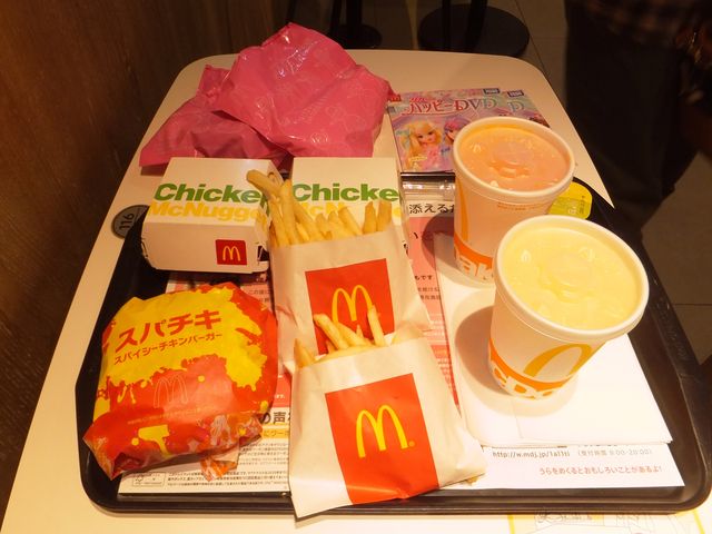 リカちゃん人形が付いたハッピーセット+スパチキ_マクドナルド湖西店