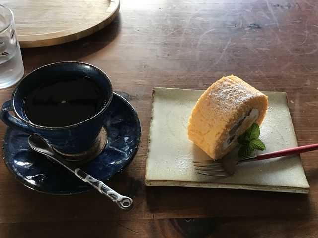 珈琲と米粉のロールケーキ_本家玉屋