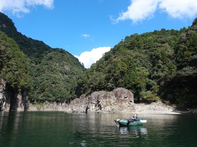 のんびりリラックス_くまの・川遊び部