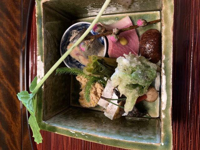 蕗の薹 鯉の卵 猪肉 鮎 スッポンの煮凝り など_比良山荘
