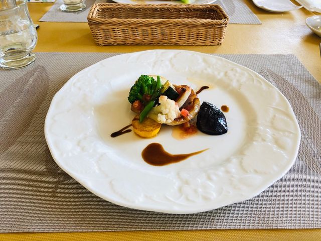 長野県産ポークのメイン料理_オーベルジュ 銀のテラス