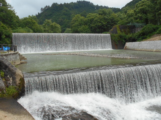 銅山川