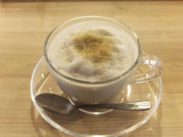 ほうじ茶ラテ_城町CAFE