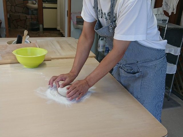 そば生地をこねました。_山形手打ちそば かざえもん