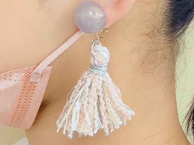 友達が作ったイアリングです。ふわふわした糸がとっても可愛かったです♪_株式会社長谷川商店