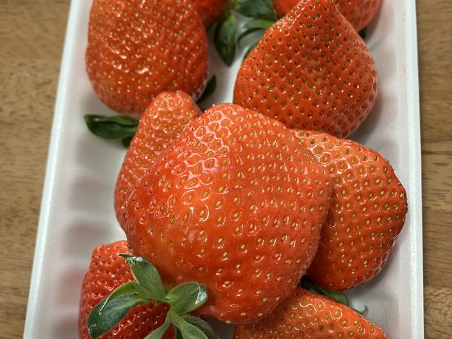 摘みとったかおりの_いちごらんど