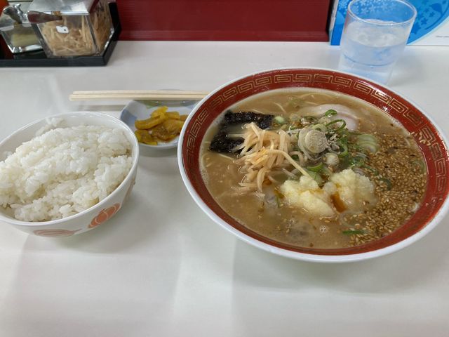 レンゲが無い_宝来軒 バイパス店