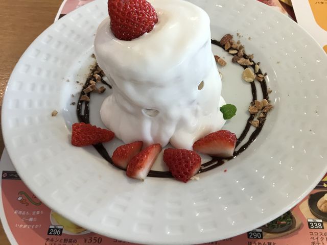 ふわふわイチゴショートケーキ美味い( ゚д゚)ンマッ!_ココス天童店