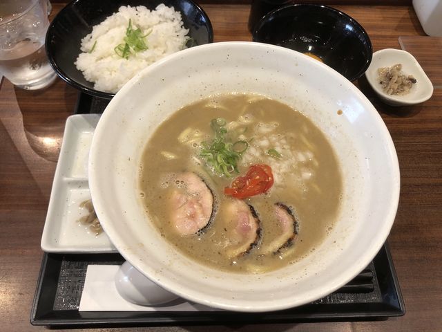 醤油ラーメン_麺や いま村
