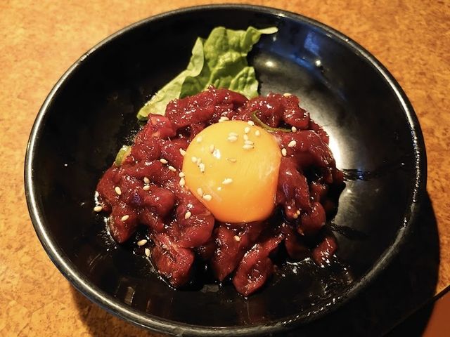 ユッケ最高^_^_炭火焼肉 七輪 伊丹店