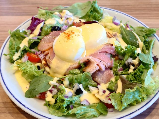 エッグベネディクトパンケーキ_j.s. pancake cafe テラスモール湘南店