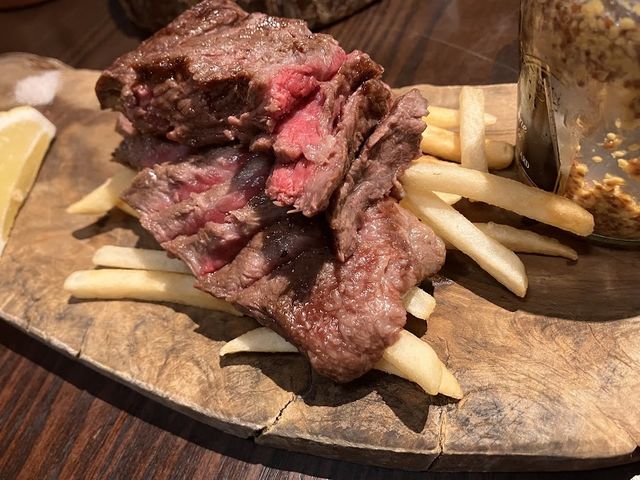 赤城和牛上州麦豚ロースステーキW盛_炭火焼ワインバル Lom ロム