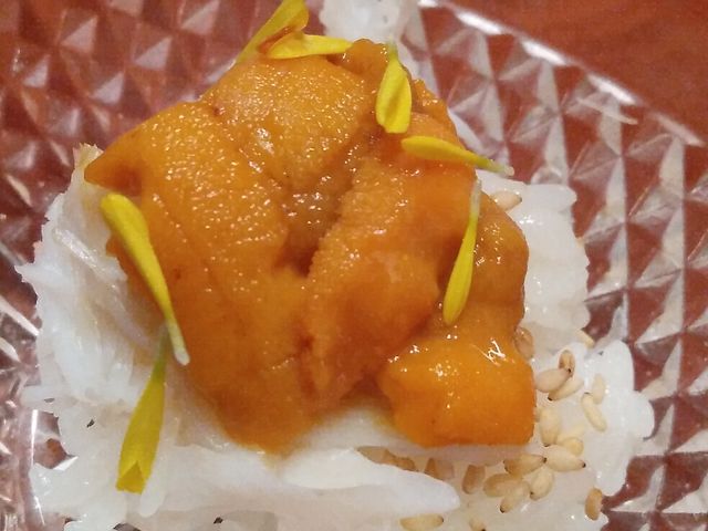 生うにの一口寿司_ととや 静岡